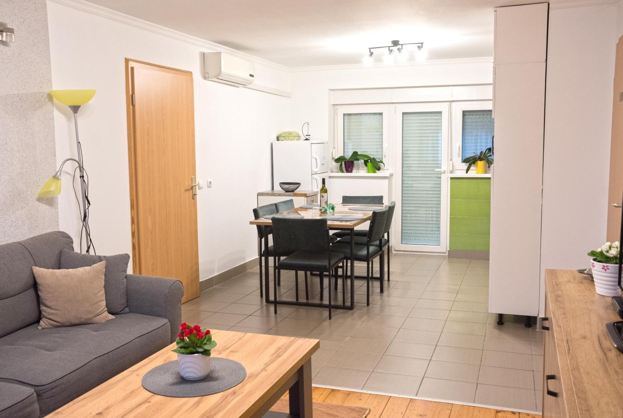 Apartment Vesna *